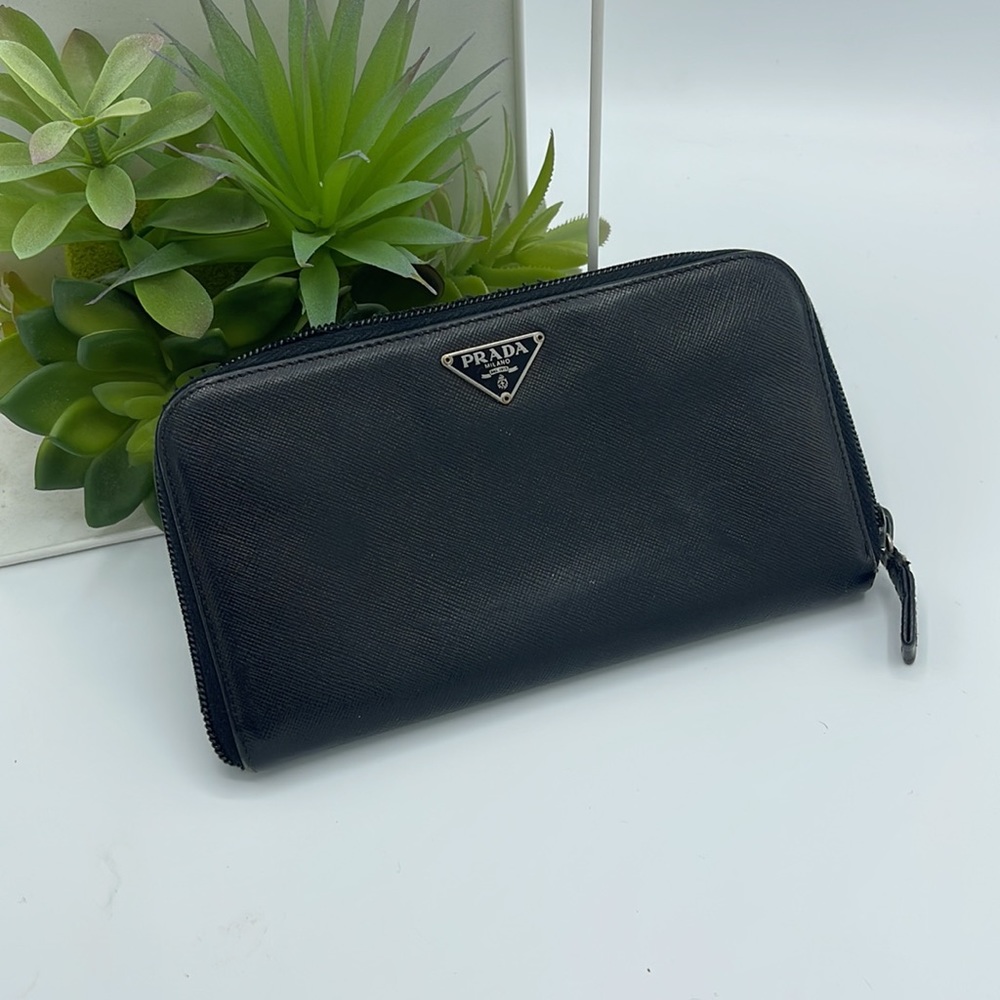 PRADA ZIP WALLET - Picture 2 of 6